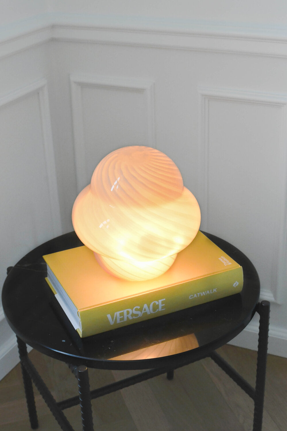 Mushroom Candy bordlampe, hvid - H22 cm.